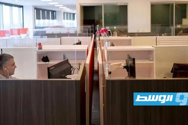 دراسة: الرجال يتفوقون على النساء في استغلال عروض العمل لرفع رواتبهم