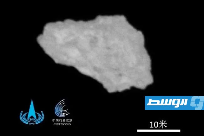 أول صورة مقرّبة على الإطلاق لقمر الأرض النادر «القمر الصغير»