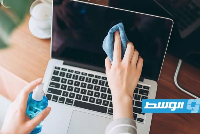 طرق آمنة لتنظيف جهاز الكمبيوتر من البكتيريا والجراثيم