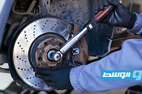 4 نصائح لإطالة عمر تيل فرامل سيارتك